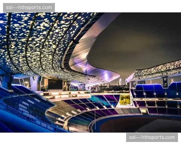 设施升级：新建球馆在观众席顶部增设战术摄像机位，供球队分析使用